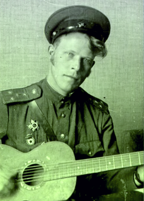 1-й помошник начальника штаба полка гв. капитан Краснопевцев Николай Василье вич.jpg